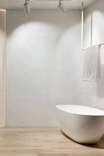 613 Ceramic Tile